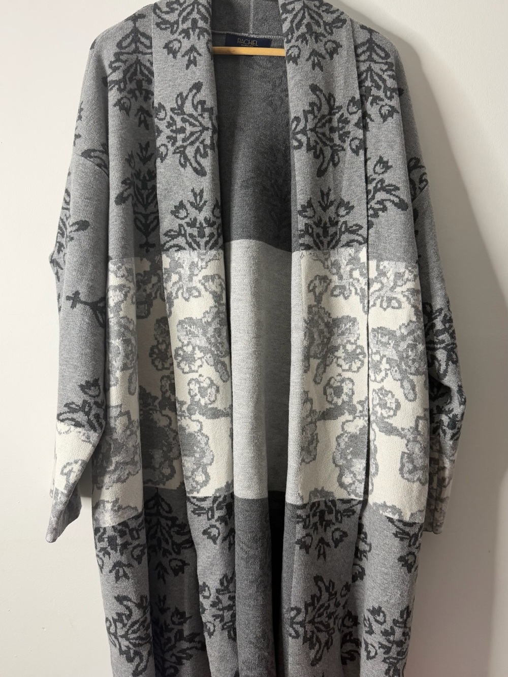 Rachel Open-Front Floral Jacquard Cardigan in Grey and Cream